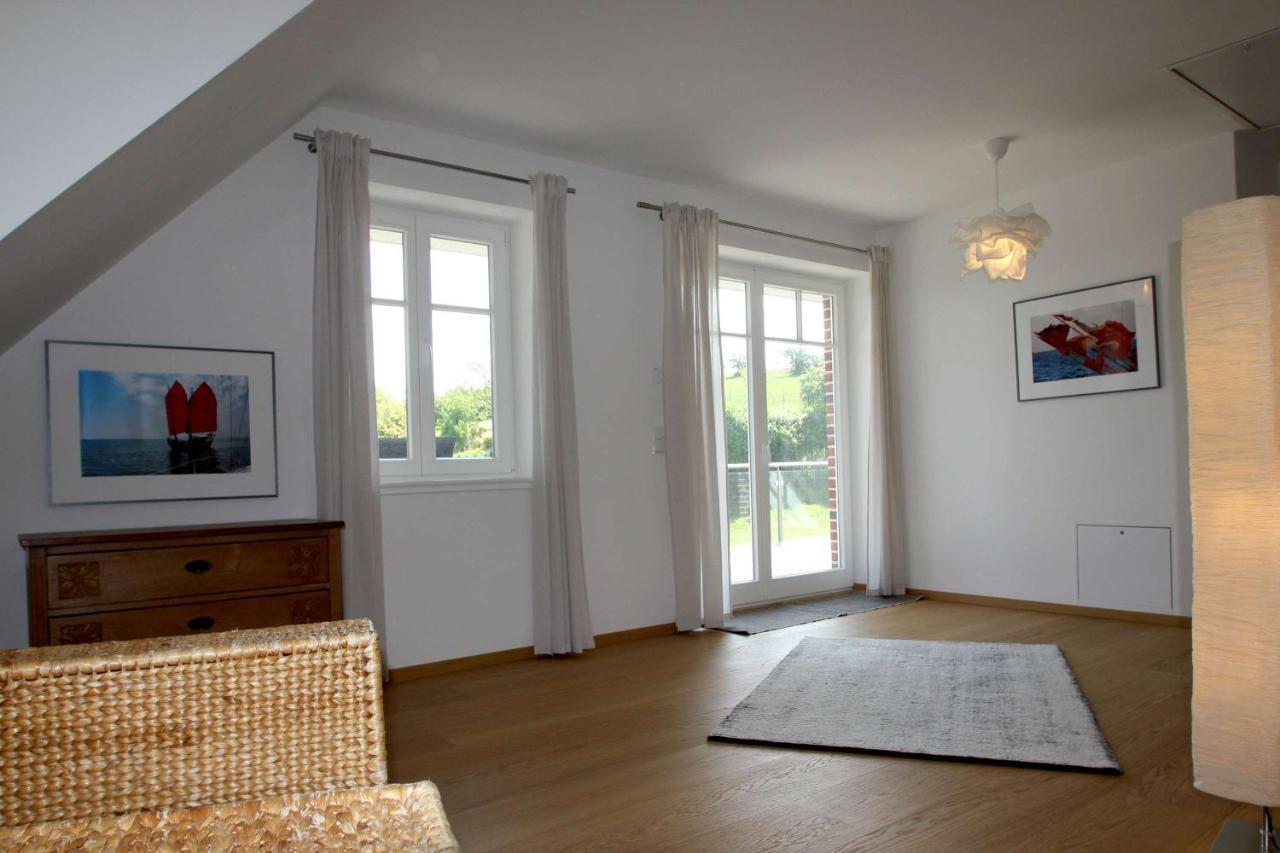 Wassernahes Ferienhaus Mit Meerblick Und Schwimmbadnutzung In Sellin - Ferienhaus Rohrweihe Gager Ngoại thất bức ảnh